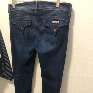 Skinny Jeans with pocket detail